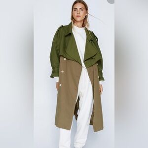Nasty Gal Two-Tone Oversized Trench Coat – Size 14 | Chic, Structured & On-Trend